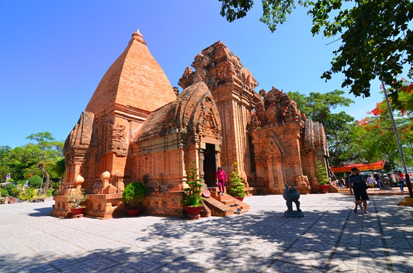 Tháp bà Ponagar được xem là một kiệt tác thế giới tại Nha Trang